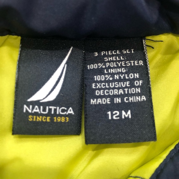 5 for $10 NAUTICA Boy vest - Picture 2 of 3